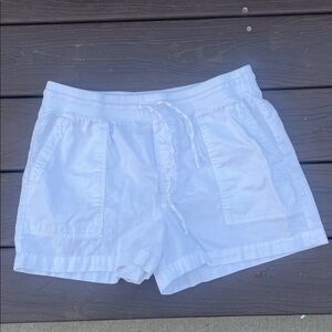 GAP Women's Bright White Cargo Shorts